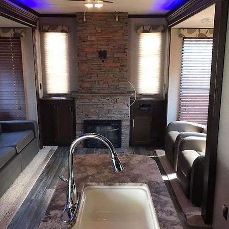 Orchard Queen Motel & Rv Park Middleton Bagian luar foto