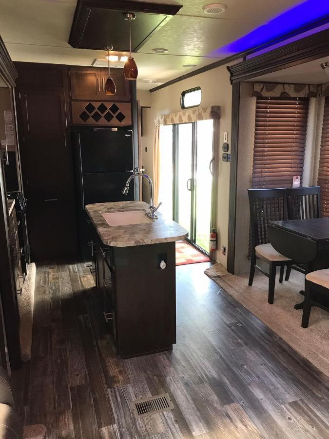 Orchard Queen Motel & Rv Park Middleton Bagian luar foto