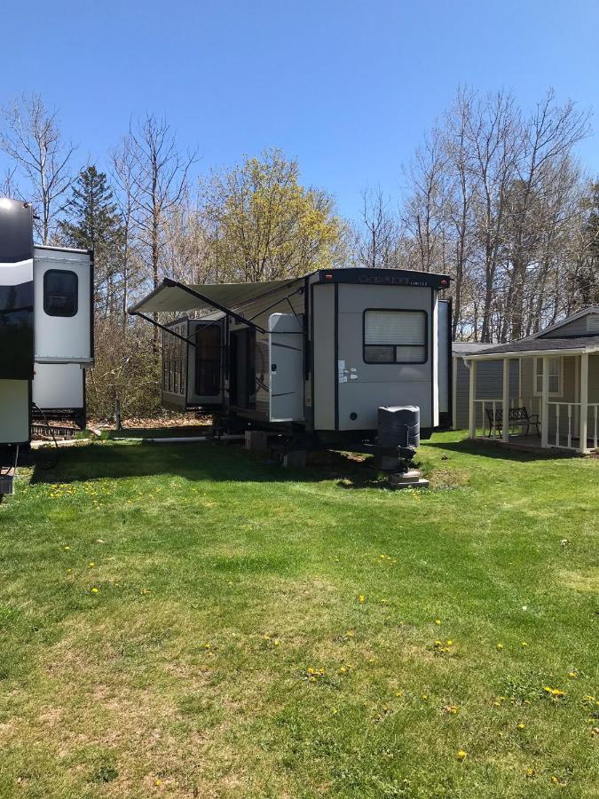 Orchard Queen Motel & Rv Park Middleton Bagian luar foto
