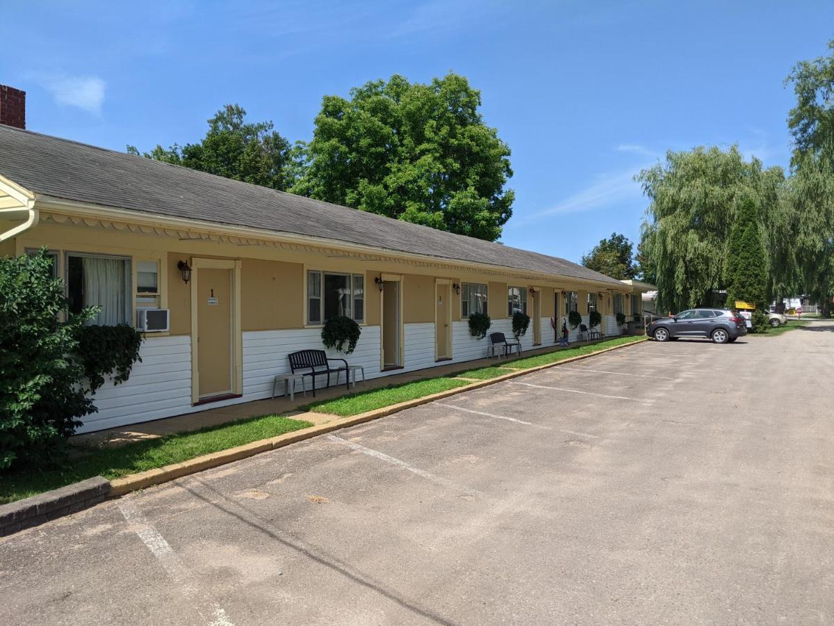 Orchard Queen Motel & Rv Park Middleton Bagian luar foto