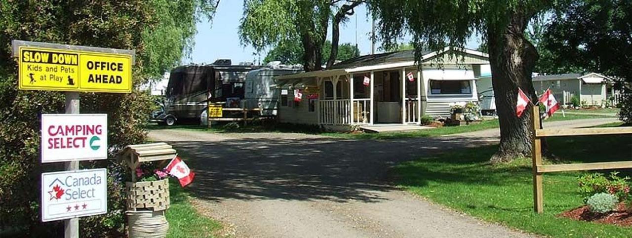 Orchard Queen Motel & Rv Park Middleton Bagian luar foto