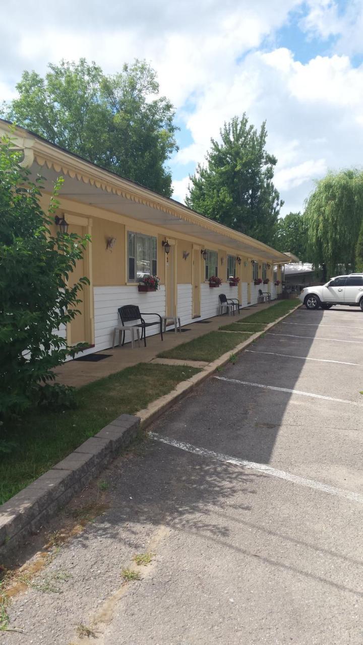 Orchard Queen Motel & Rv Park Middleton Bagian luar foto