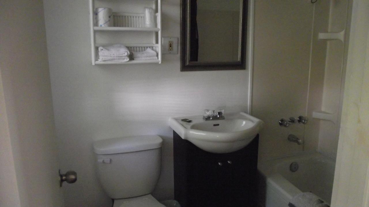 Orchard Queen Motel & Rv Park Middleton Bagian luar foto